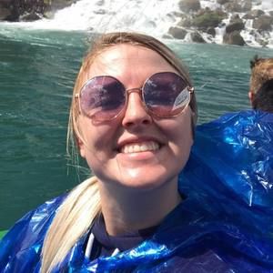 Meet your Posher, Kayla